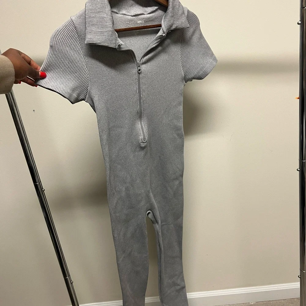 Lightweight Ribbed Jumpsuit - Picture 4 of 4